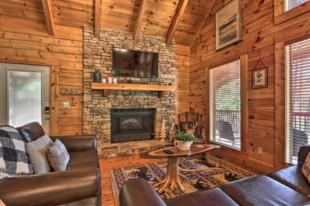 Sevierville Cabin With Deck Minutes To Pigeon Forge Exterior photo