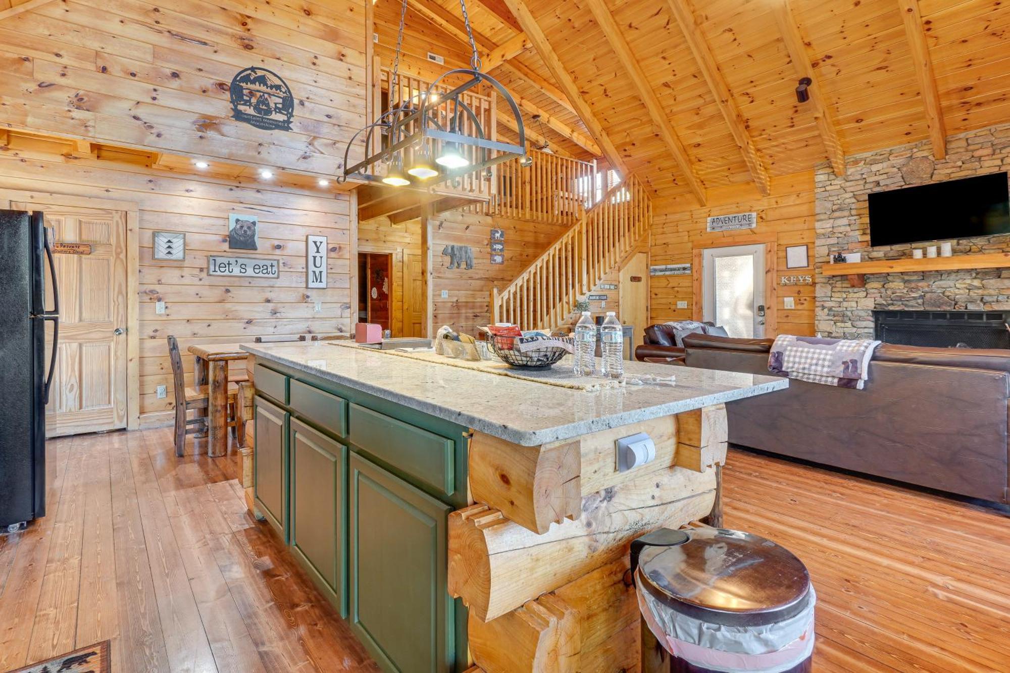 Sevierville Cabin With Deck Minutes To Pigeon Forge Exterior photo