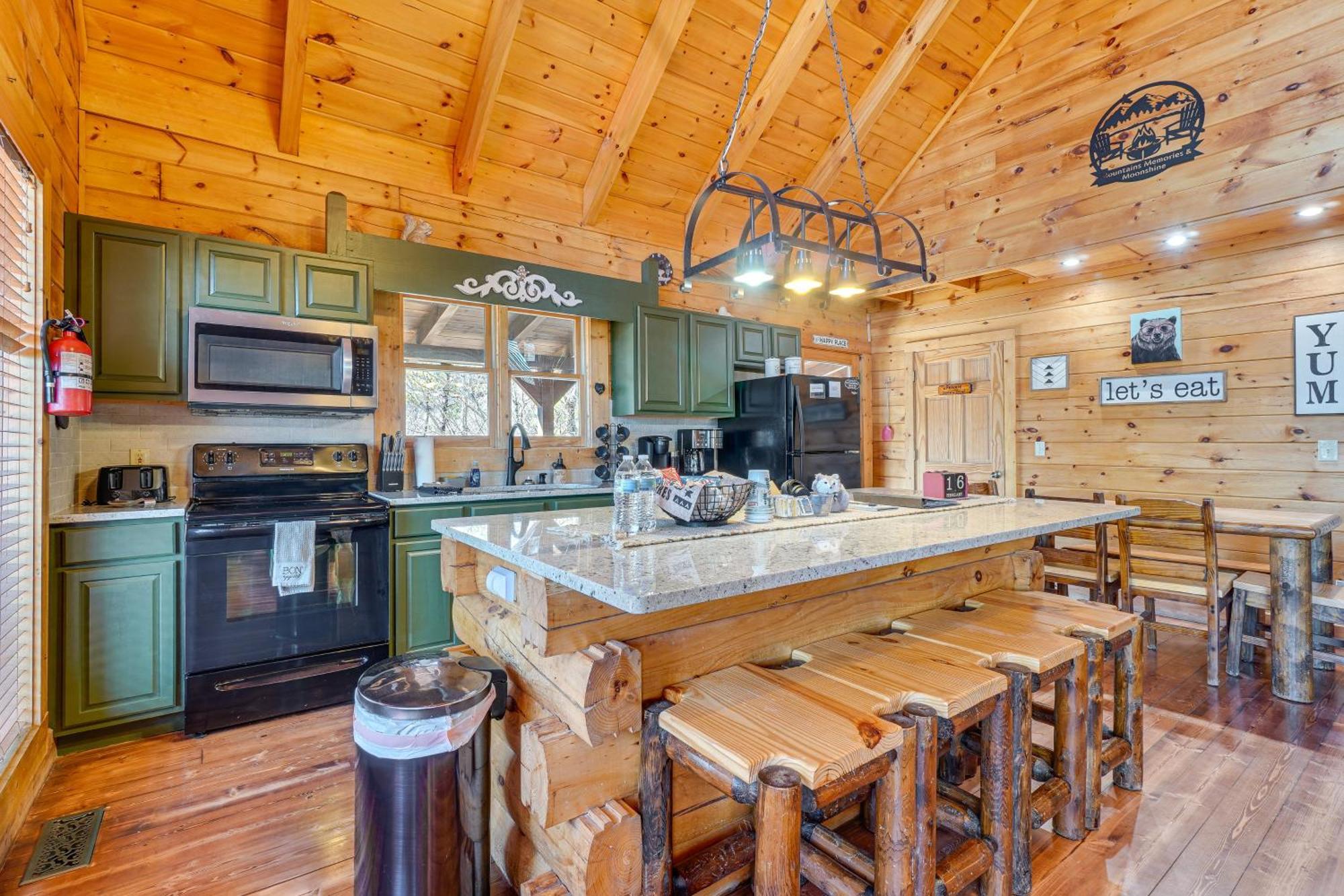 Sevierville Cabin With Deck Minutes To Pigeon Forge Exterior photo