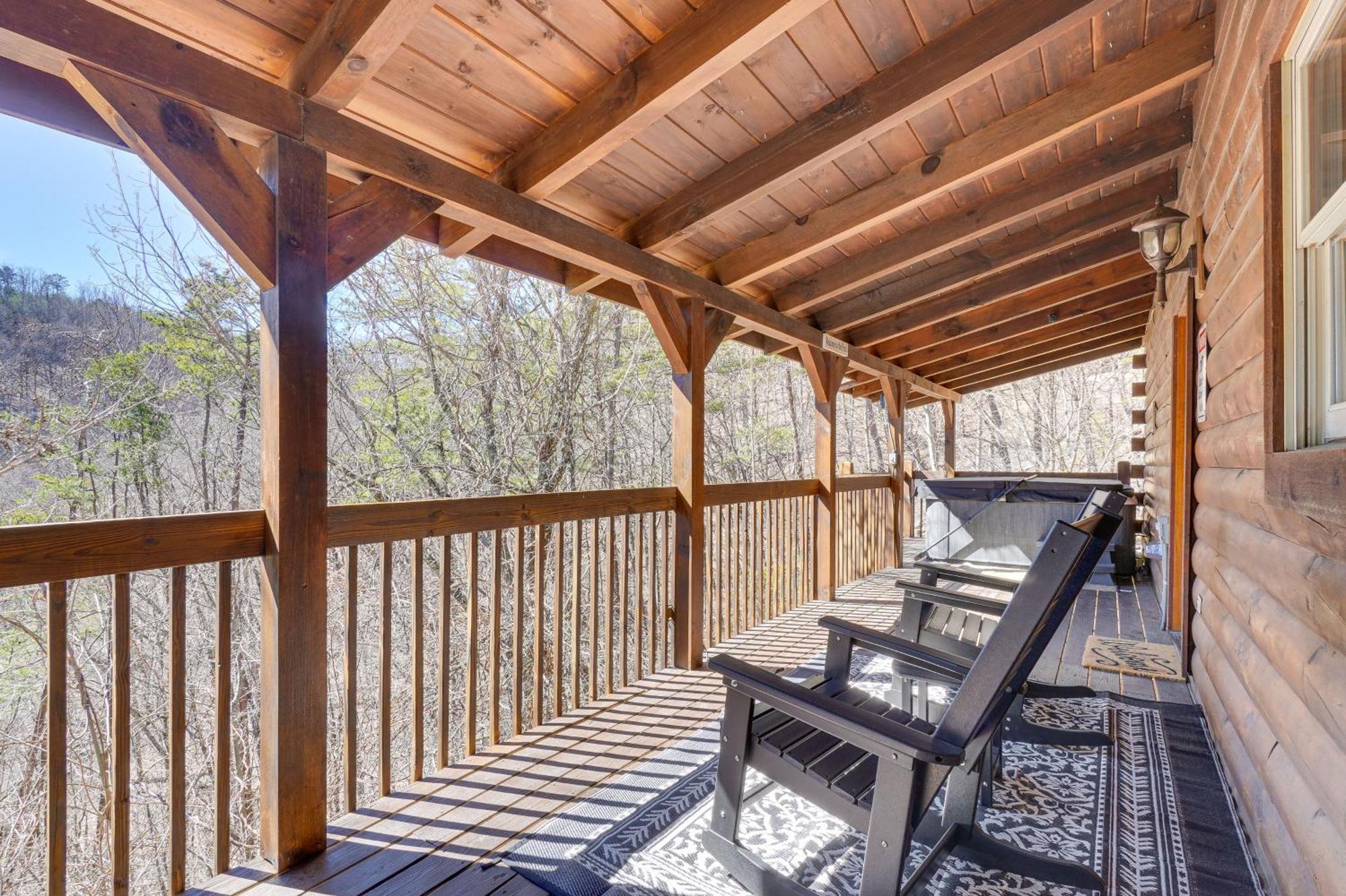 Sevierville Cabin With Deck Minutes To Pigeon Forge Exterior photo